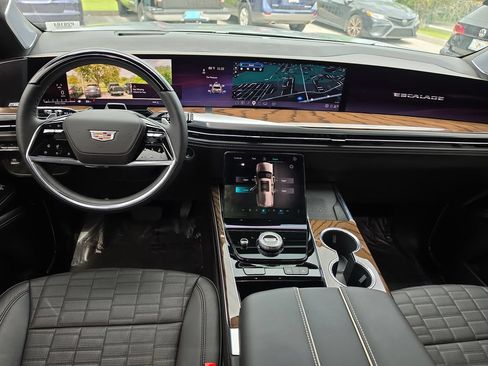 Used 2025 Cadillac Escalade Sport Platinum w/ LPO, ONYX Package RWD image 28
