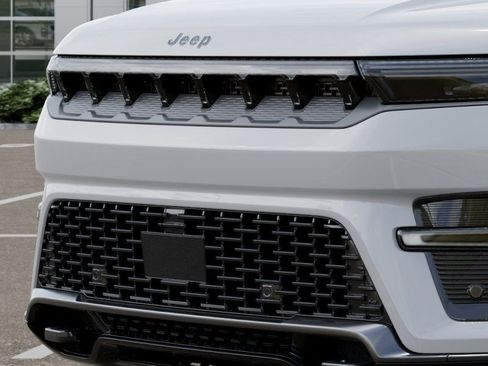 New 2026 Jeep Grand Wagoneer Limited AWD/4WD image 12