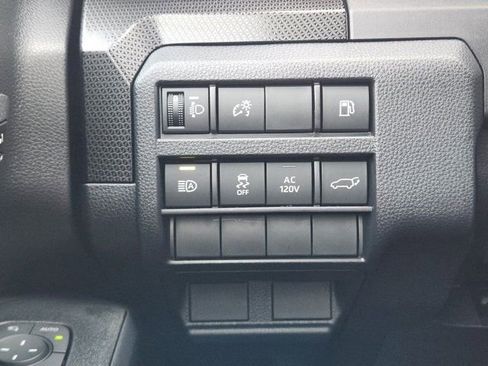 Used 2025 Toyota 4Runner Limited image 25