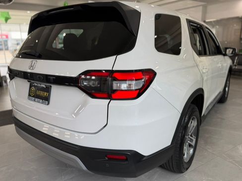 Used 2023 Honda Pilot EX-L image 9