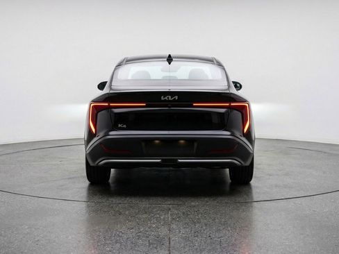 Used 2025 Kia K4 LXS image 7