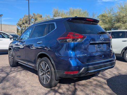 Used 2020 Nissan Rogue SL w/ Premium Package image 4