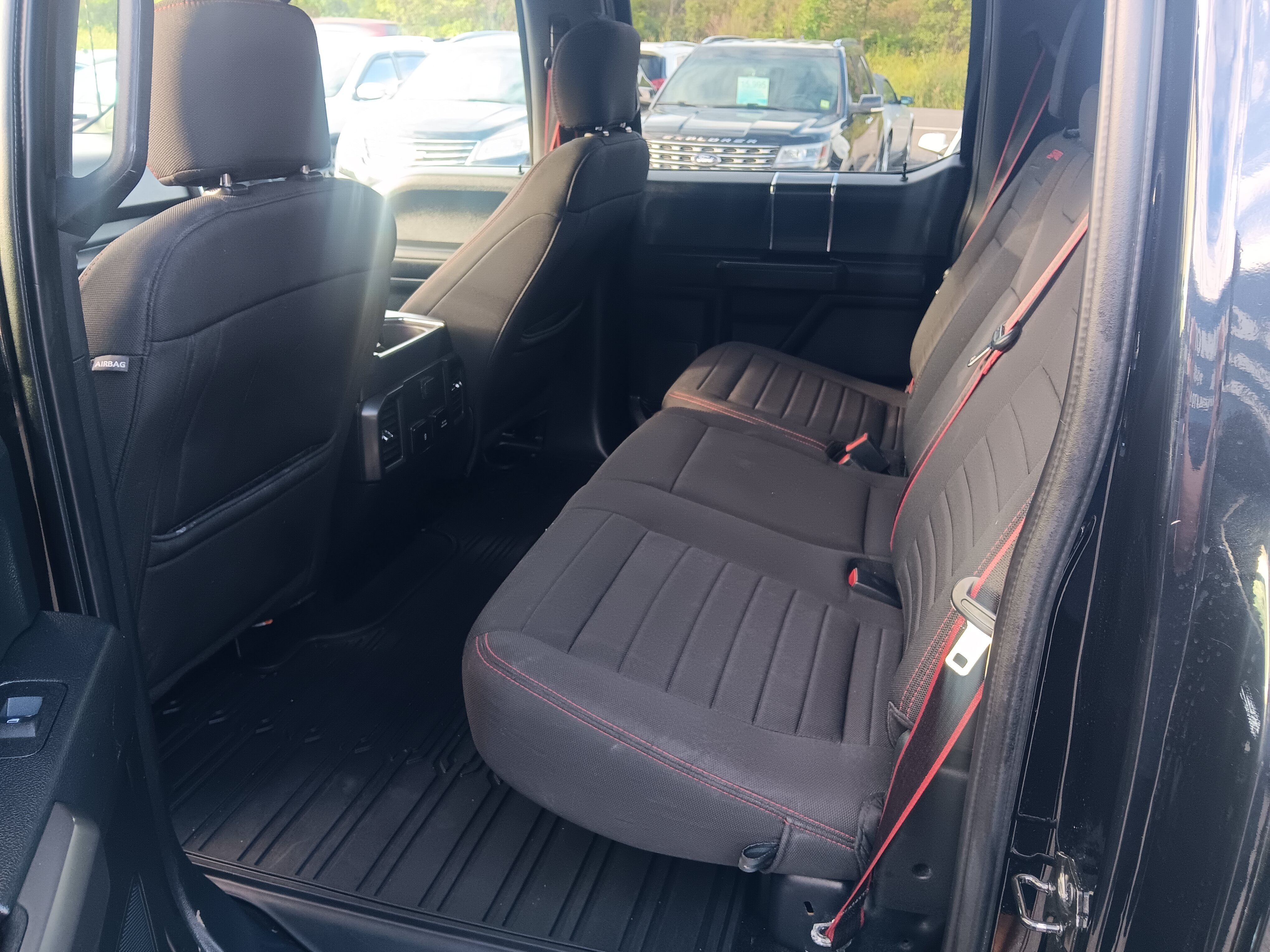 Used 2019 Ford F150 XLT w/ Equipment Group 302A Luxury AWD/4WD image 13