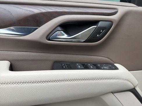 Used 2023 GMC Yukon Denali image 17