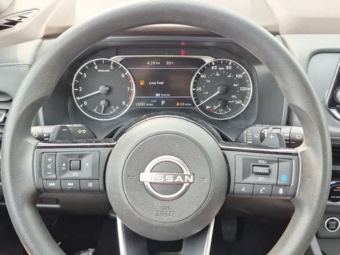 Used 2023 Nissan Rogue SV AWD/4WD image 16