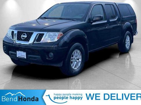 Used 2017 Nissan Frontier SV image 1
