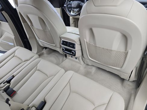 Used 2018 Audi Q7 3.0T Prestige image 11