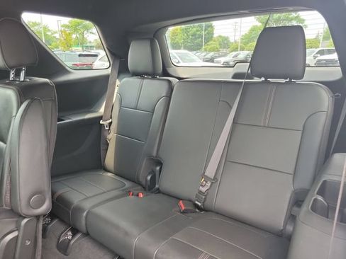 Certified 2023 Chevrolet Traverse RS AWD/4WD image 10