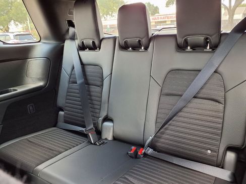 Used 2024 Nissan Pathfinder Rock Creek AWD/4WD image 19