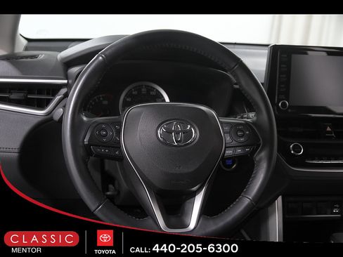 Certified 2022 Toyota Corolla Cross LE AWD/4WD image 7