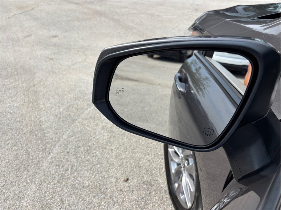 Used 2023 Toyota Sienna XLE FWD image 18