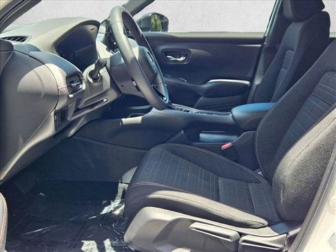 Used 2024 Honda HR-V Sport image 15