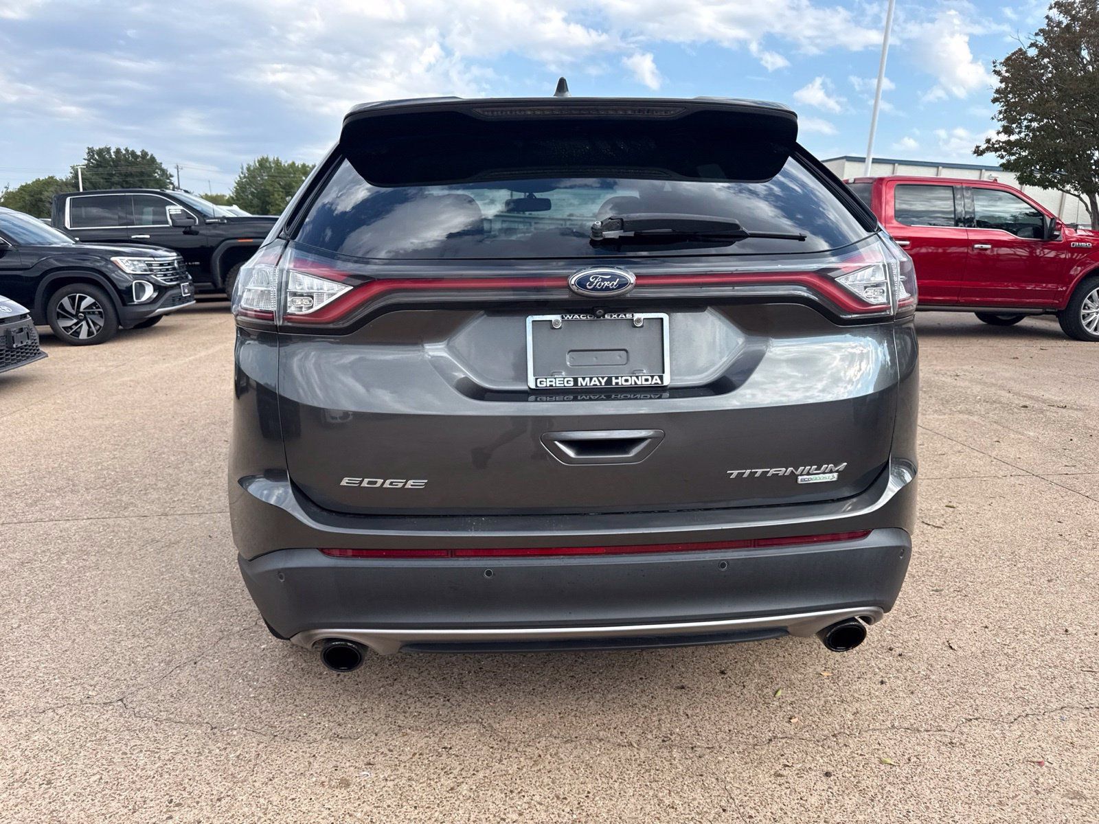Used 2017 Ford Edge Titanium w/ Technology Package FWD image 6