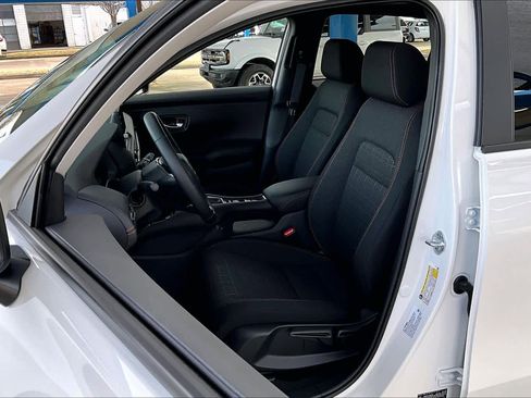 New 2026 Honda HR-V Sport image 9