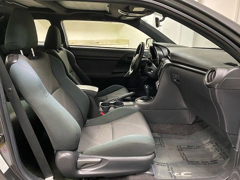 Used 2013 Scion tC image 14
