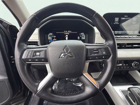 Used 2022 Mitsubishi Outlander SEL AWD/4WD image 16