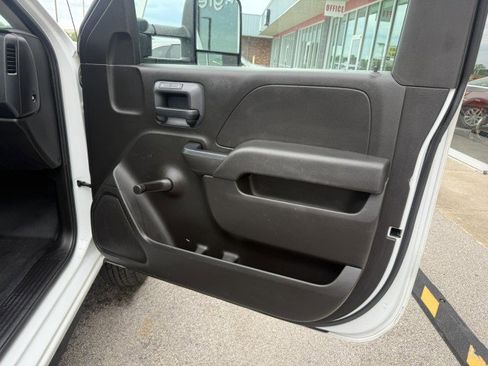 Used 2018 Chevrolet Silverado 3500 W/T RWD image 25