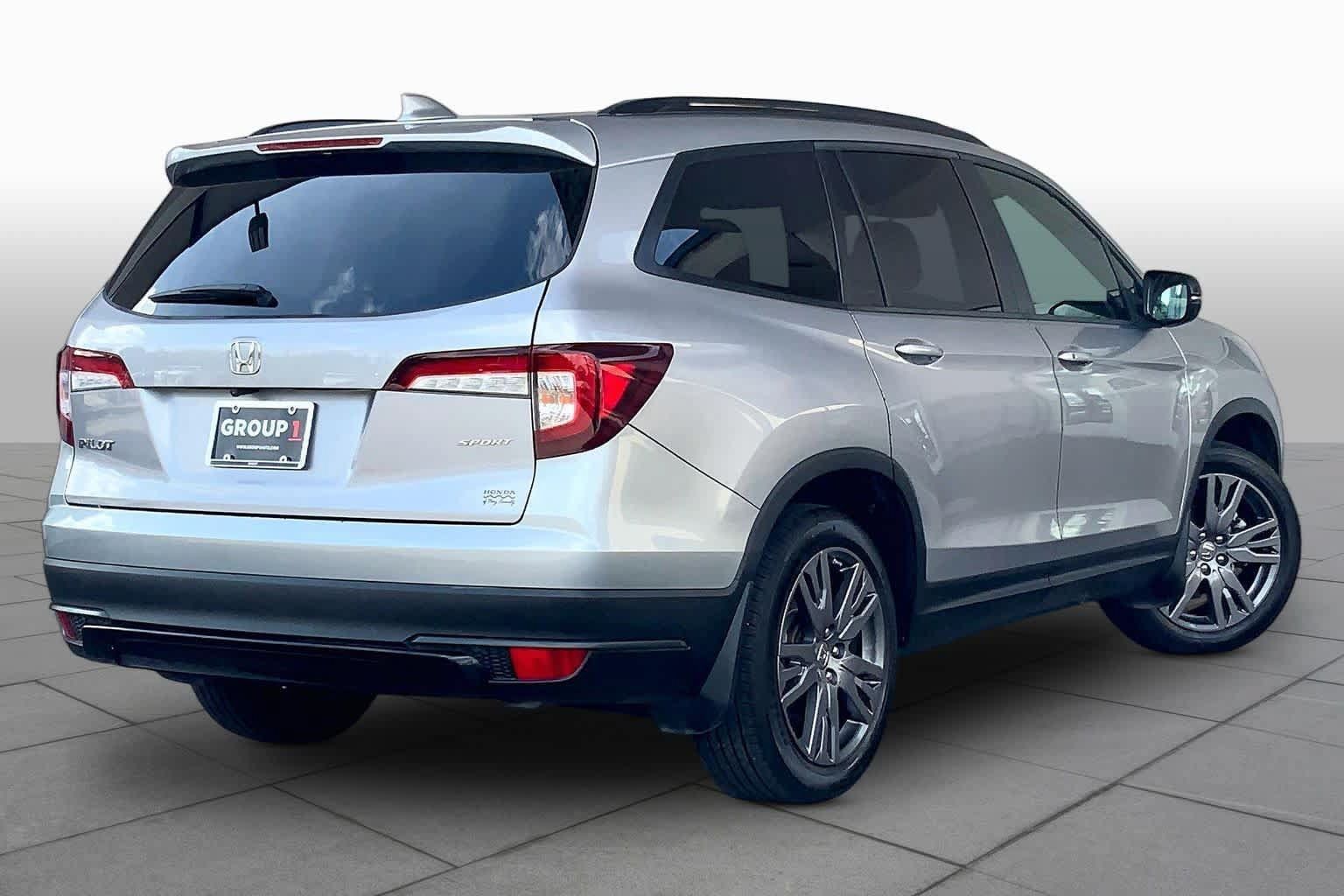Used 2022 Honda Pilot Sport image 13