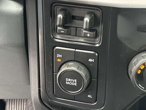 New 2026 Ford F550 4x4 Supercab Super Duty image 17