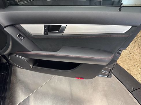 Used 2013 Mercedes-Benz C 300 4MATIC Sedan image 32
