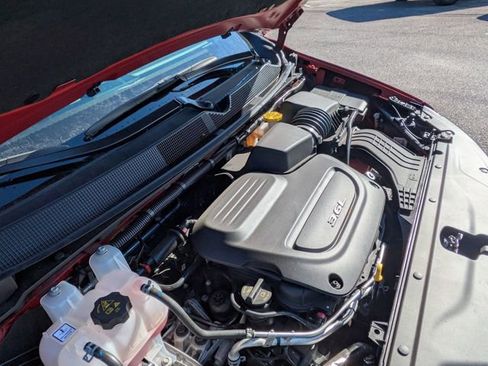 New 2026 Chrysler Pacifica Select image 12