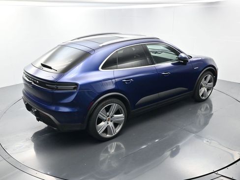 Certified 2024 Porsche Macan 4 Electric image 40