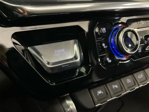 Used 2025 GMC Sierra 1500 Denali w/ Denali Reserve Package image 21