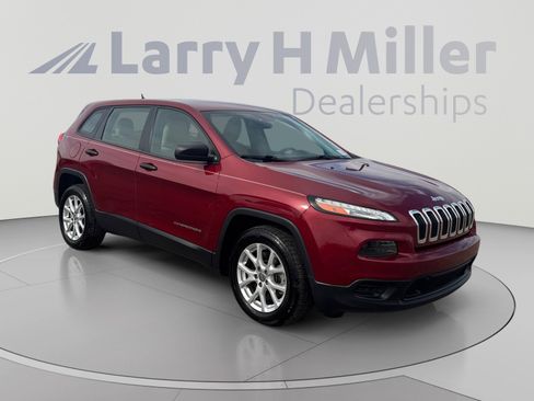 Used 2015 Jeep Cherokee Sport FWD image 7