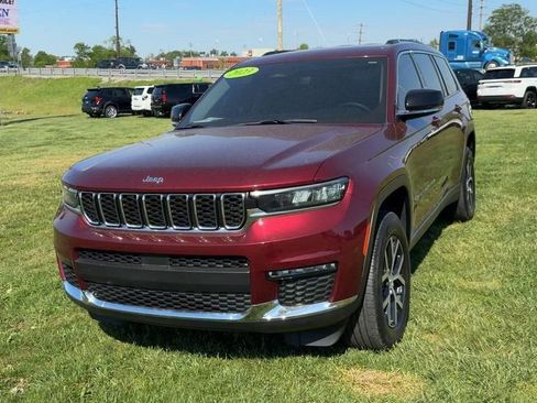Used 2023 Jeep Grand Cherokee L Limited AWD/4WD image 1