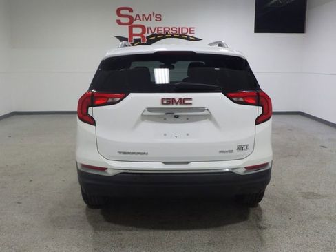 Used 2020 GMC Terrain SLT w/ Preferred Package image 3
