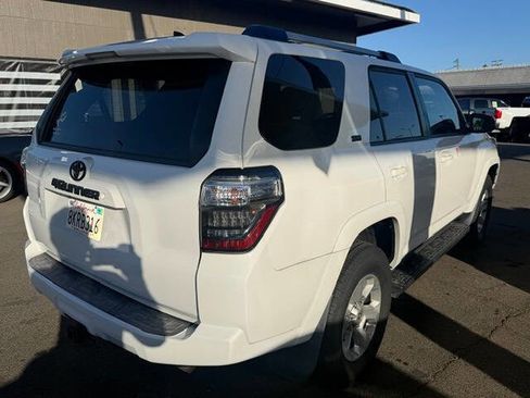 Used 2019 Toyota 4Runner SR5 Premium AWD/4WD image 7