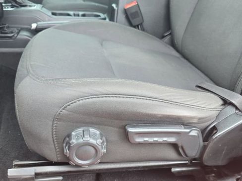 Used 2018 Jeep Wrangler Sport image 31