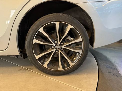 Used 2019 Toyota Corolla SE FWD image 25