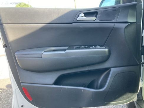 Used 2022 Kia Sportage Nightfall Edition image 11