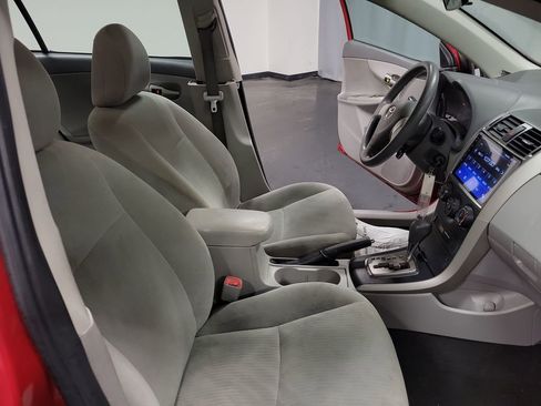 Used 2010 Toyota Corolla LE image 21