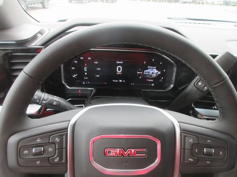 New 2026 GMC Sierra 1500 SLE AWD/4WD image 17