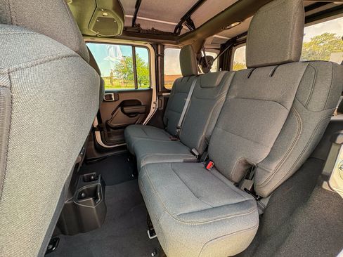 Used 2026 Jeep Wrangler Unlimited Sport AWD/4WD image 25
