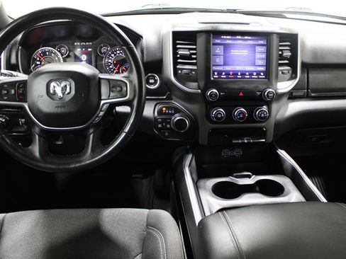 Used 2020 RAM 1500 Big Horn image 3