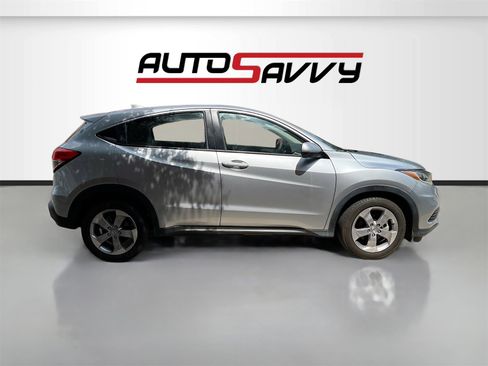Used 2019 Honda HR-V LX image 8