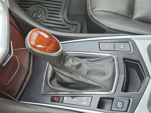Used 2013 Cadillac SRX Luxury FWD image 33