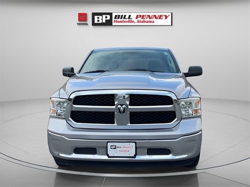 Used 2021 RAM 1500 Classic SLT image 8
