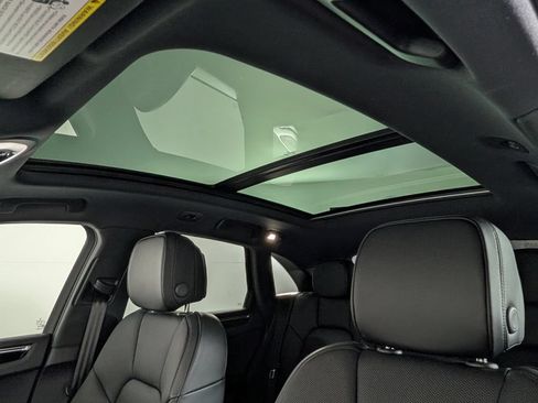 New 2026 Porsche Macan AWD/4WD image 30