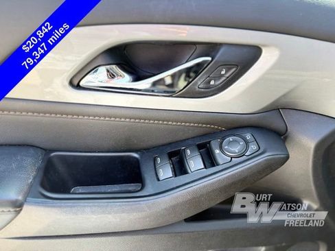 Used 2021 Chevrolet Traverse LT FWD image 13