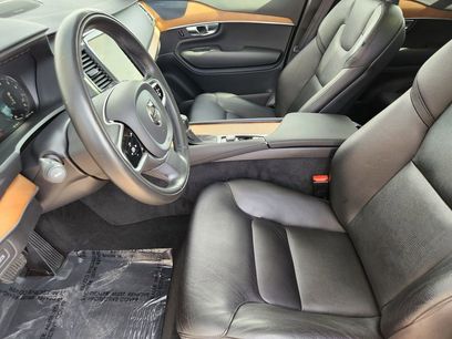 Used 2021 Volvo XC90 T6 Momentum w/ Climate Package