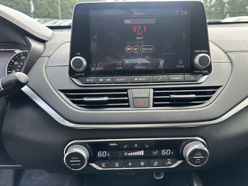 Used 2019 Nissan Altima 2.5 SV FWD image 29