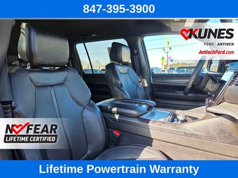 Used 2024 Jeep Wagoneer L Series II w/ Flexible Seating Group image 43