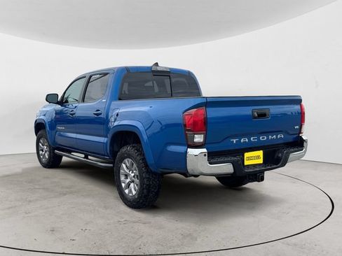 Used 2018 Toyota Tacoma SR5 RWD image 7