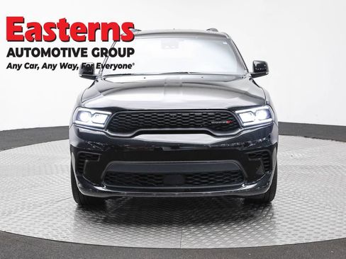 Used 2024 Dodge Durango GT RWD image 2