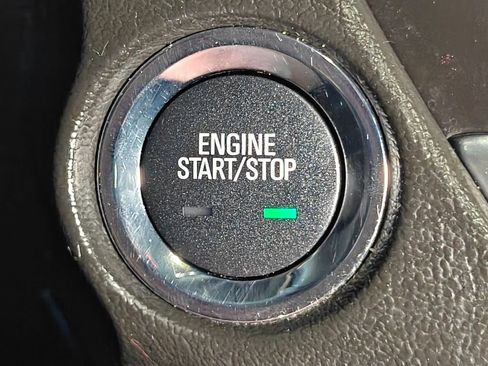 Used 2018 Chevrolet Tahoe Premier AWD/4WD image 17
