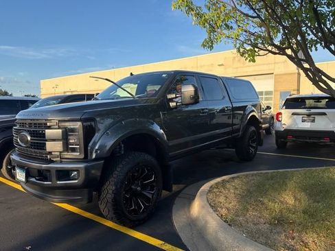 Used 2019 Ford F350 Platinum w/ Platinum Ultimate Package AWD/4WD image 2